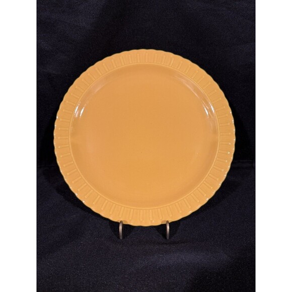 (2) Yellow Vistosa Round Plates (1) Dinner & (1) Salad/appretizer Vintage Ts & T - Picture 2 of 9